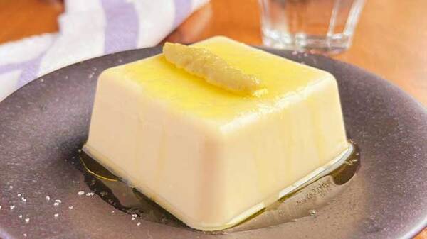 冷たい豆腐にかけるのは…　醤油ではなく？「コレは思い付かなかった」