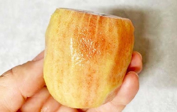 「こんなの初めてみた！」　一見普通のキウイ、しかし切ってみると…？