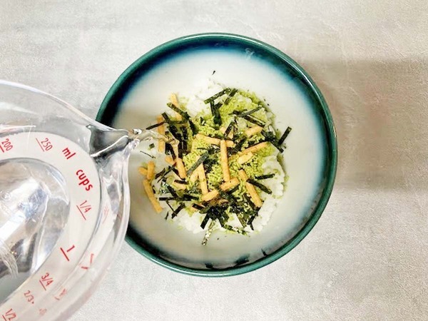 「ノドごし最高」「すぐ食べちゃった」　『お茶づけ海苔』にお湯は注がず…？
