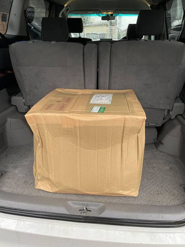 荷物を運んでくれた、西濃運輸のお兄さん　『怪力』に「凄すぎんか」