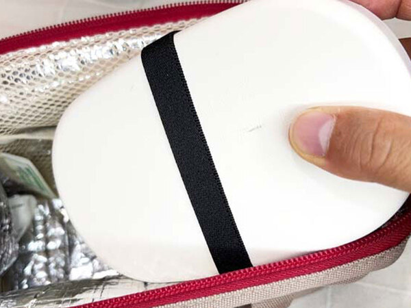 おかずの下に敷いているのは？　目からウロコのアイディアに「天才か」「ためになる」