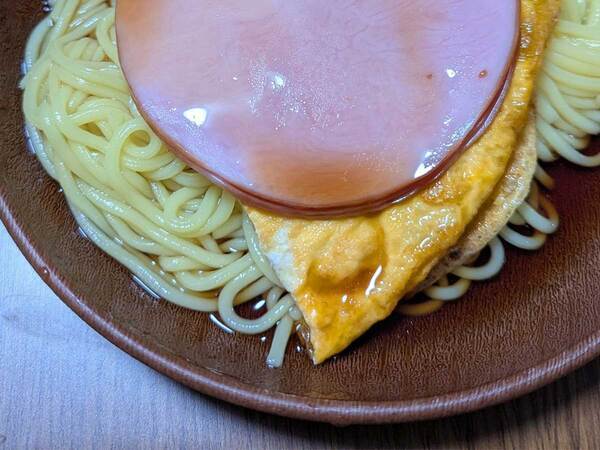 母親が作った冷やし中華　見た目に「泣ける」「概念は合ってる」