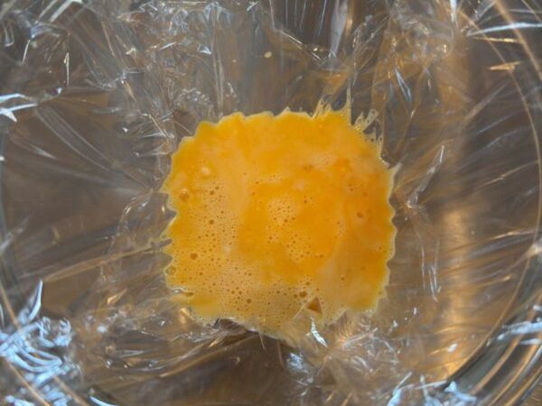 混ぜてレンチンするだけ　オムレツの仕上がりに「ふわふわ」「試す価値ある」