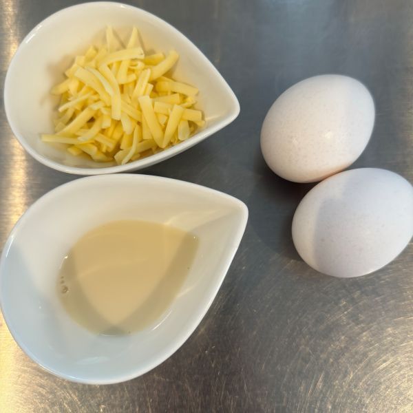 混ぜてレンチンするだけ　オムレツの仕上がりに「ふわふわ」「試す価値ある」