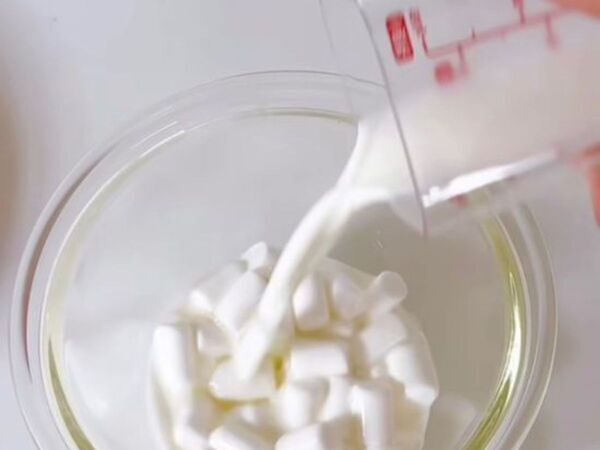 マシュマロと牛乳を混ぜると…　変身ぶりに「うそでしょ」「即やるレベル」