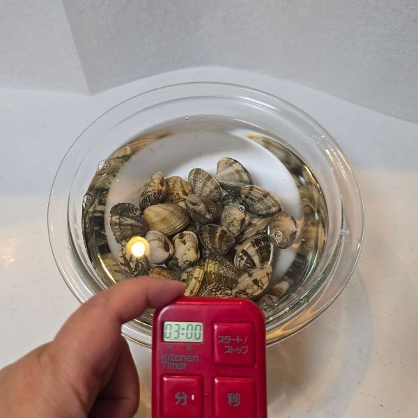 お湯にアサリを浸けたら？　１０分後の変化に「覚えておく」「やってみる」