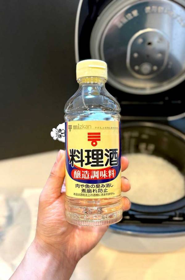 安いお米がふっくら炊ける…　料理人が『小さじ１杯』入れたのが？