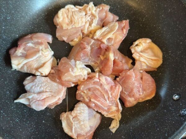 「揚げてないのにカリカリ」　鶏肉を焼くだけのから揚げに「これはアリ」「ヘビロテ決定」