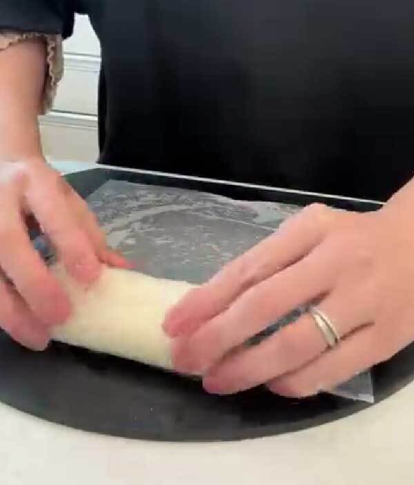 食パンをめん棒で伸ばして…　できたものに「これは天才」「目からウロコ」