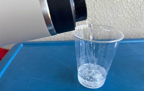 「炭酸を入れられる水筒って実際どうなの？」　炭酸を愛してやまない筆者が徹底検証してみた！