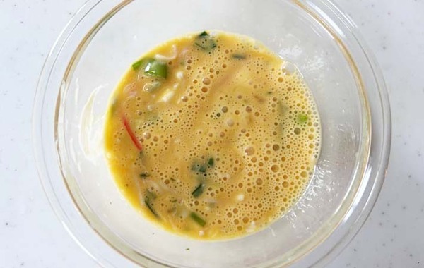 入れたのは醤油ではなく…？　意外な味付けの玉子焼きに「パクパク食べられる！」