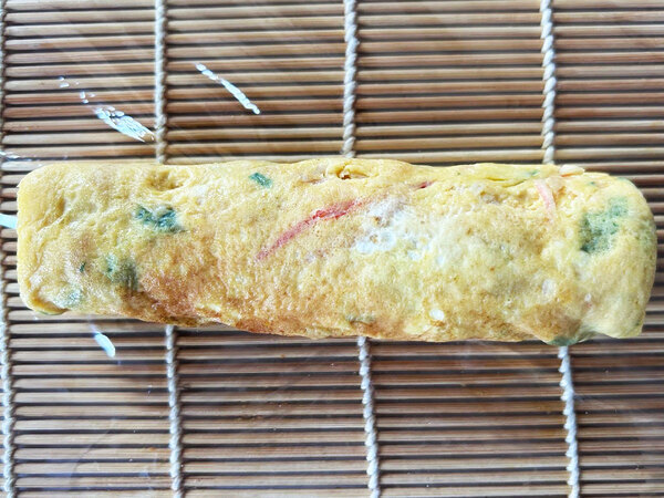 入れたのは醤油ではなく…？　意外な味付けの玉子焼きに「パクパク食べられる！」