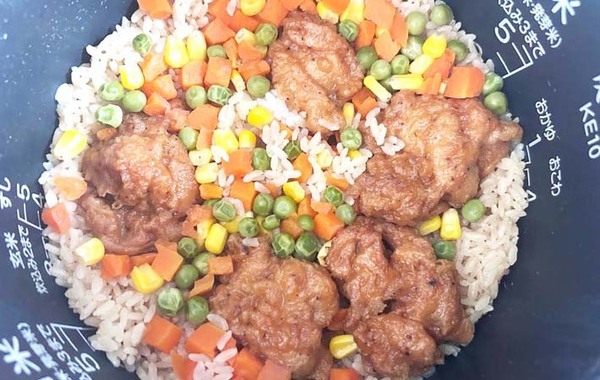 『ほんだし』と醤油を大さじ２杯ずつ入れて？　「その手があったか」「箸が止まらん」