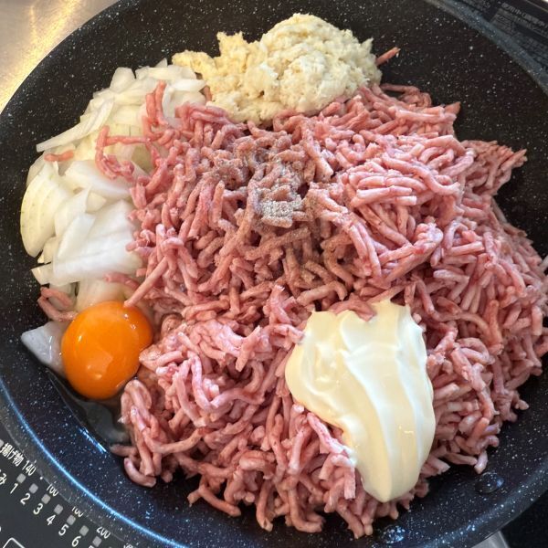 ハンバーグに氷を入れたら…　仕上がりに「驚き」「試したい」