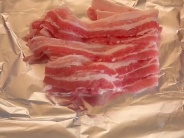 お肉を冷凍するなら『ラップ』ではなく『アルミホイル』　理由に「メリットだらけ」