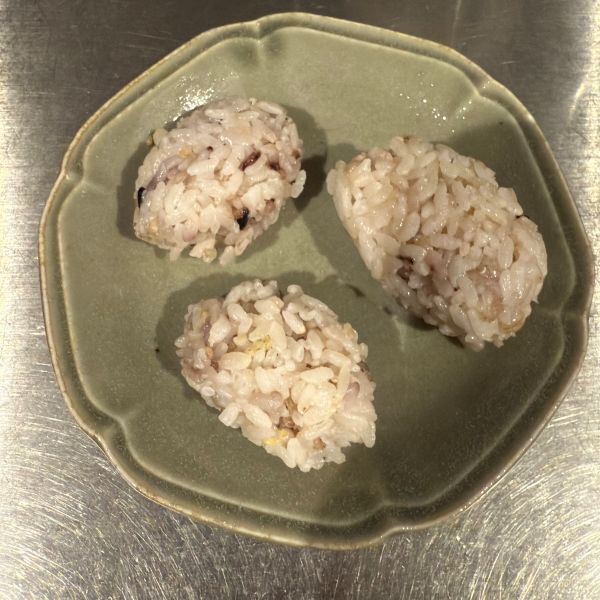 握らないおにぎりにしたら…　「便利すぎ」「毎日コレ」