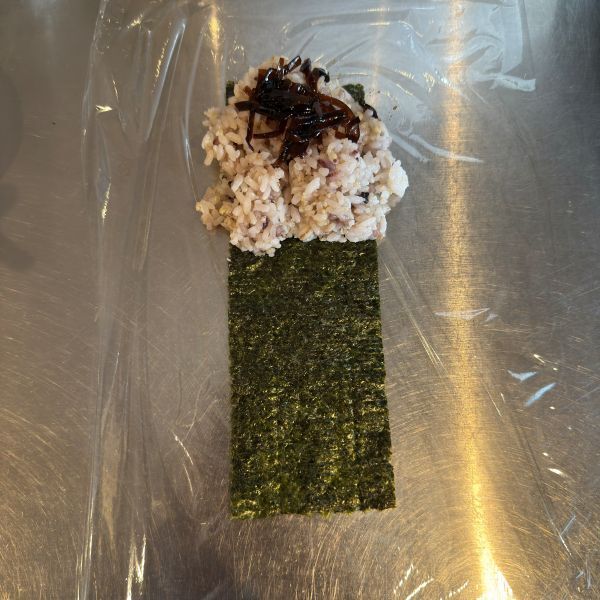 握らないおにぎりにしたら…　「便利すぎ」「毎日コレ」