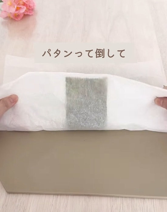 おにぎりにクッキングシートを使うと？　海苔の仕上がりに「完璧」「これは試す」