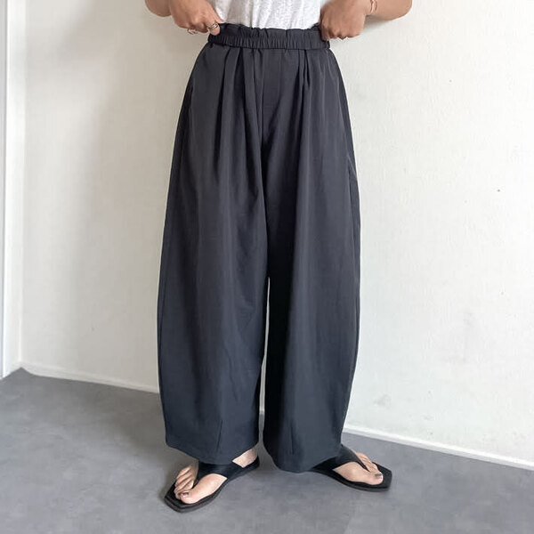 ハイブランドかと思った！　まさかの『しまむら』でモードすぎるパンツを発見！