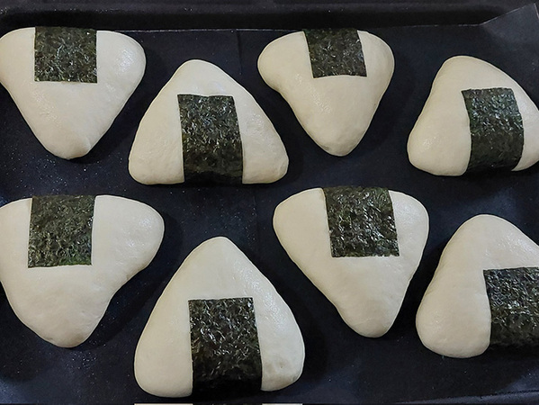 どう見ても『おにぎり』だけど…　カット写真に「本当に？」「混乱してきた」