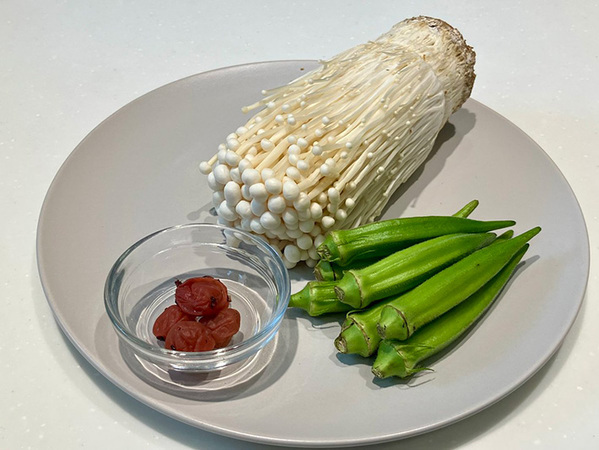 輪切りにしたオクラとあわせるのは…　JAの提案に「そうめんにのせてもよさそう！」