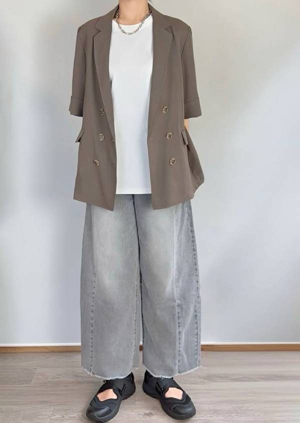 夏はこれ一択！　ユニクロの『コスパ最強Tシャツ』に「完璧」「毎年買ってます」