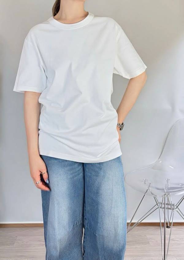 夏はこれ一択！　ユニクロの『コスパ最強Tシャツ』に「完璧」「毎年買ってます」