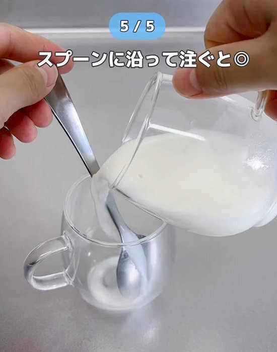 パックの豆腐を逆さにしたら…　試してみたくなる裏技に「気持ちいい！」