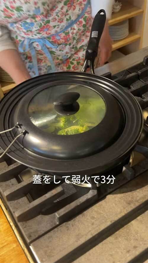 ブロッコリーを使った一品　一緒に入れたのは…「最高」「今すぐ買いに行く」