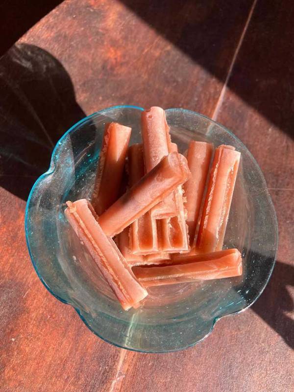 １００均のペットボトル用製氷器、入れたのは…　「天才」「賞をあげたい」