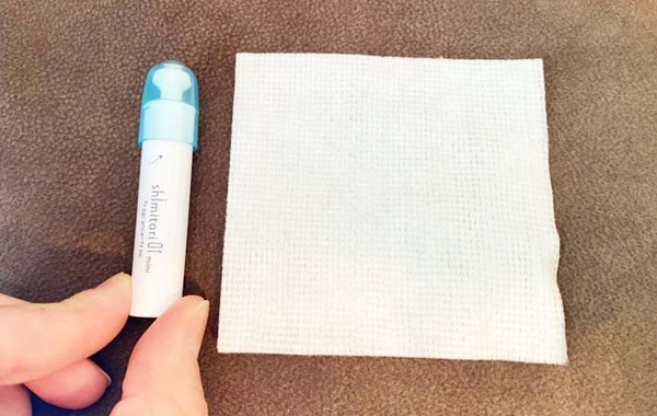 ケチャップをこぼして、シミになった時は？　１００均グッズでほぼ真っ白に！