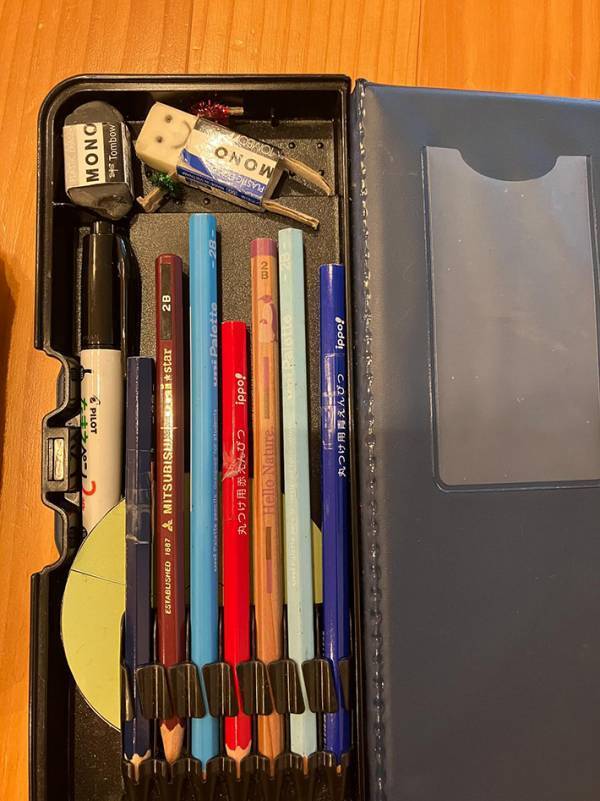 「息子の筆箱を開けたら…」　怒るに怒れない『中身』に「かわいい」「踊り出しそう」