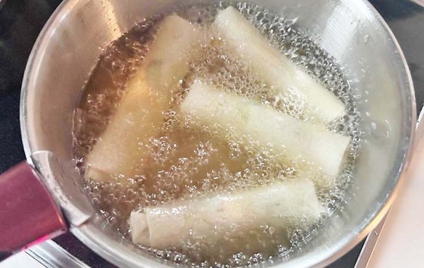 春巻きの皮で包んだのは…？　キユーピーが教えるレシピに「家族が大絶賛！」