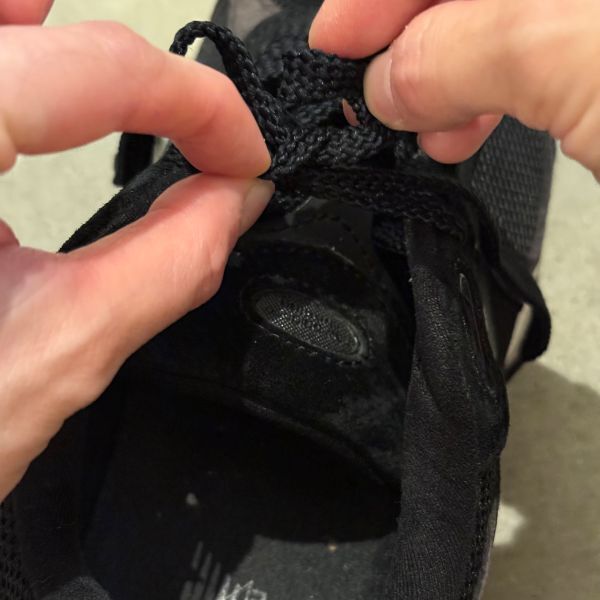 「これでほどけない」　靴ひもを固く結ぶ方法に「助かった」「真似する」