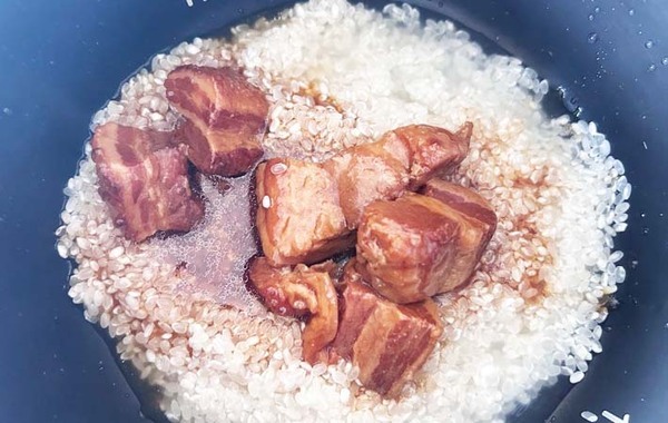 「そのままよりうまい」「感動モノ」　炊き込みご飯、水の代わりに使ったのは…
