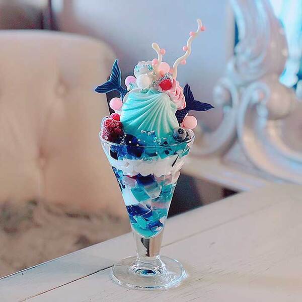 パフェの見た目にうっとり…　全貌に「過去イチです」「これ食べられるんですか！？」