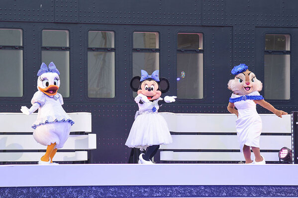 ずぶ濡れジャンボリミッキーが最高すぎた　夏のディズニーの必需品も