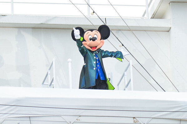 ずぶ濡れジャンボリミッキーが最高すぎた　夏のディズニーの必需品も