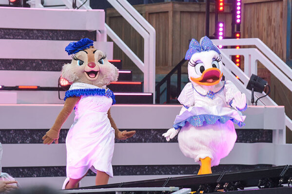 ずぶ濡れジャンボリミッキーが最高すぎた　夏のディズニーの必需品も