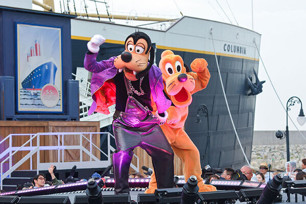 ずぶ濡れジャンボリミッキーが最高すぎた　夏のディズニーの必需品も