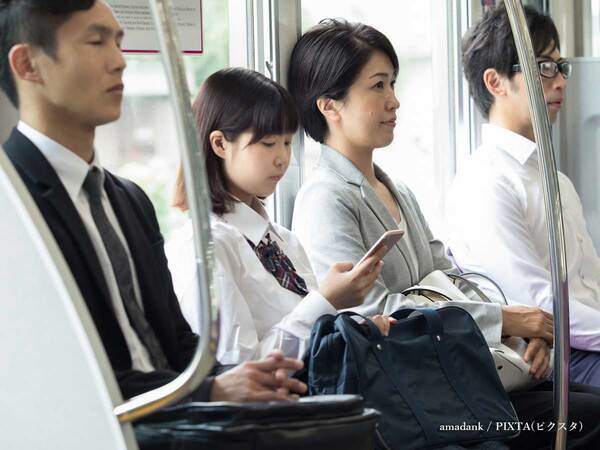 女子高生が電車から降りようとして…　その後の展開に「素敵！」