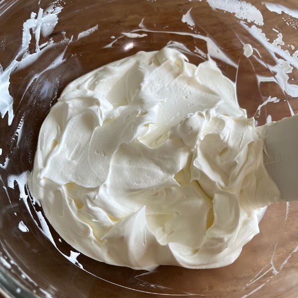 ゆで卵の殻が驚くほどむけた　水に入れた『ひとさじ』の正体とは？