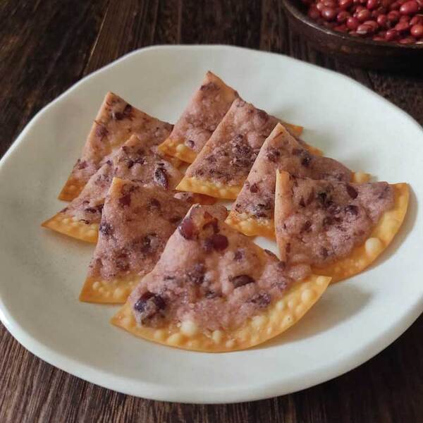 「食べる手が止まらなくなりそう」「最高の組み合わせ」　餃子の皮に塗ったのは…