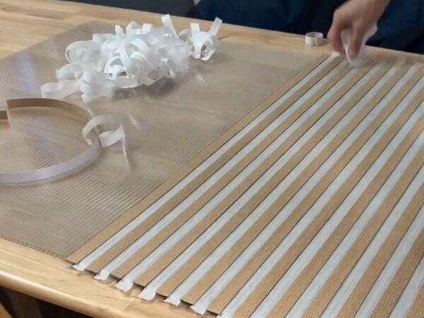 リフォームしなくても二重窓にできる！　DIY法に「おしゃれ」「雰囲気変わる」