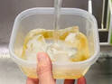 タッパーに『大さじ１杯』入れたのは…　試したくなる『裏ワザ』に「メモした！」