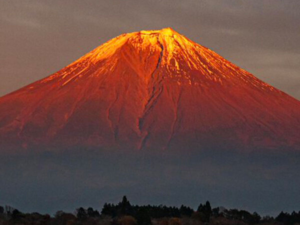 Xで『７万いいね』の１枚　湖面に映っていたのが…「お見事」「美しすぎ」