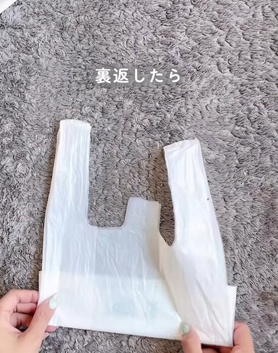 「こんなに小さくなる！？」　ビニール袋の収納法に「三角よりも四角か…」