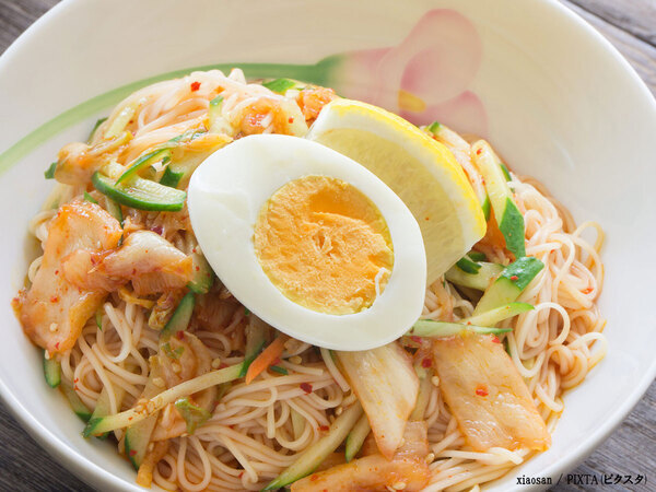 茹でたそうめんに混ぜたのは…？　「とってもおいしそう！」「マネしたい」