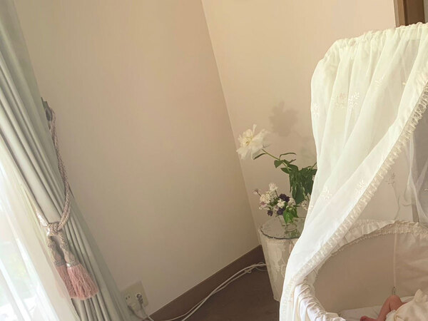 双子を出産した女性　義母から贈られたベビーベッドに言葉を失った理由が？