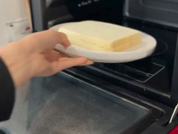 食パンを２枚用意したら…　完成したものに「すごい！」「これなら永遠に食べられそう」